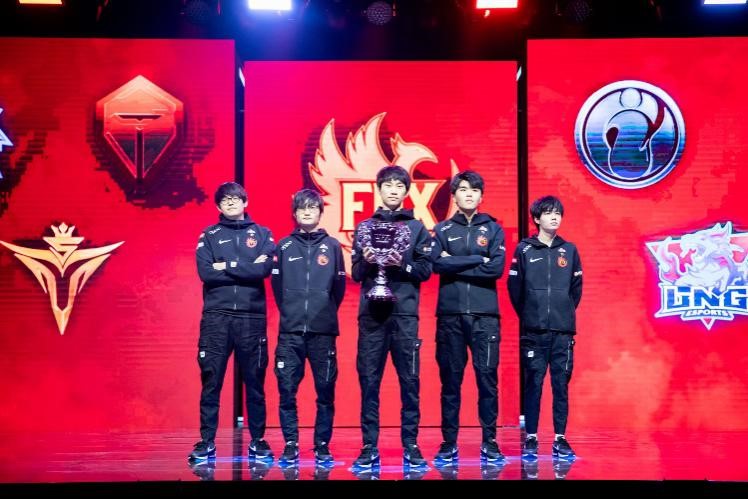2020全球总决赛中国战队力争冠军三蝉联，战马助力必将“所向无前”